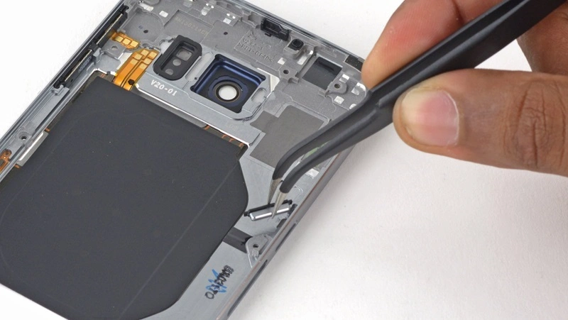 Mikor szükséges a Samsung bekapcsoló gomb csere