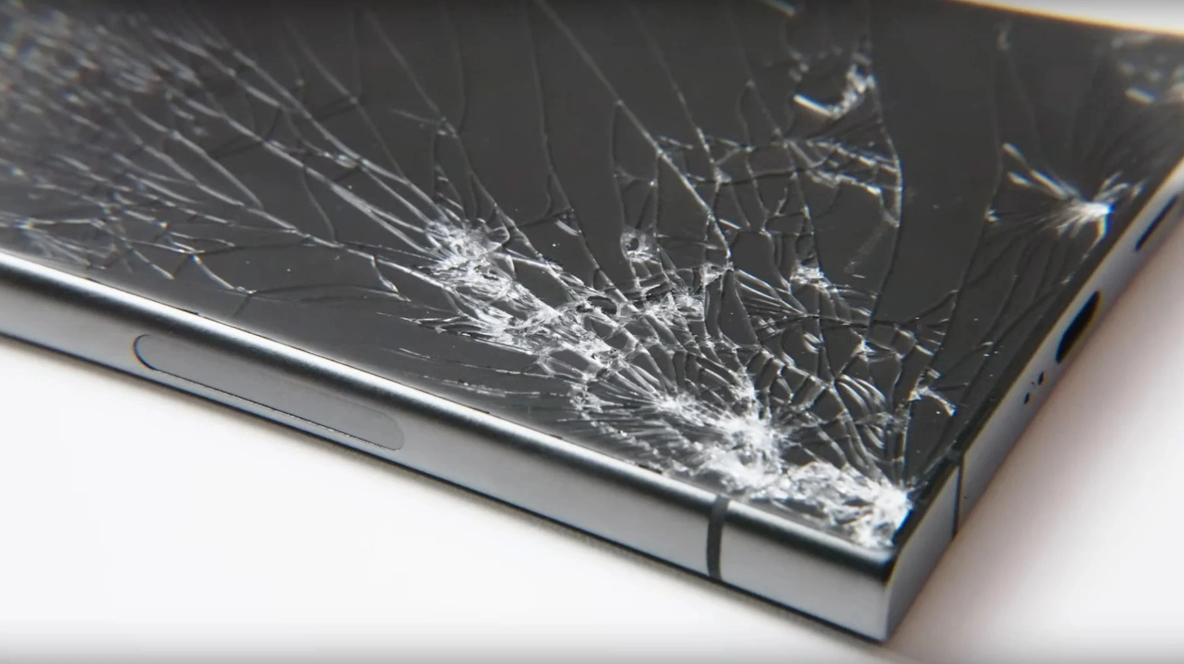 Samsung kijelző csere: megéri javíttatni vagy inkább új telefont venni?